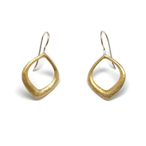 Delicate Gold Vermeil Earrings-Earrings-Manuela Carl-Pistachios