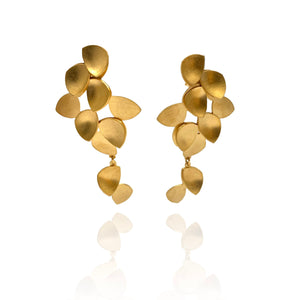 Medium Blossoming Petal Drops - Gold-Earrings-Oliwia Kuczynska-Pistachios