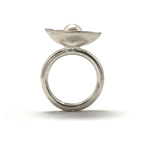 Pearl and Sterling Silver Ring-Rings-Sabine Müller-Pistachios