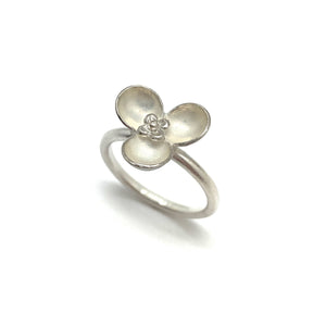 Small Flower Ring-Rings-Huiyu Chiu-Pistachios